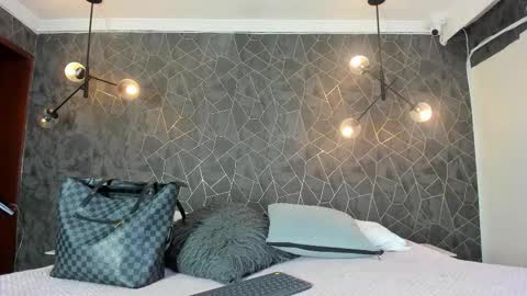 Snapshot of dayra_angels chatting on December 20, 2025, 7:10 pm DAYRA ANGELS online show from December 20, 2025, 7:10 pm