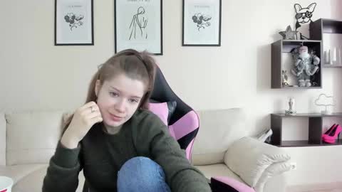 dazdrasmigdasue online show from February 11, 2025, 10:59 am