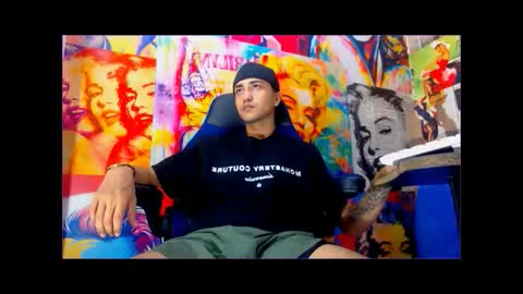 dazo_vnzla online show from December 15, 2025, 7:18 pm