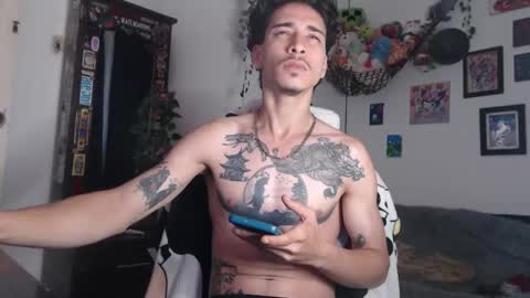 dazzayy online show from January 12, 2026, 11:26 am