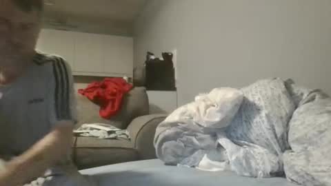 Dazzill online show from November 19, 2025, 12:21 am