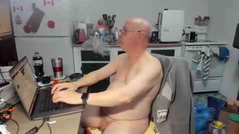 Snapshot of dbpit65 chatting on February 19, 2026, 12:06 am Daniel online show from February 19, 2026, 12:06 am