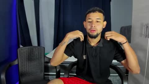 Snapshot of dcollins_ chatting on November 20, 2025, 5:18 am dcollins_ online show from November 20, 2025, 5:18 am