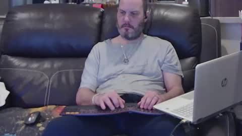 Snapshot of ddboobman chatting on March 5, 2026, 8:16 pm want girl to play with me online show from March 5, 2026, 8:16 pm