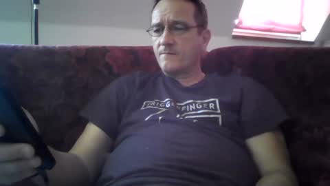 Play with me while I watch you german handsome squirtlover love small girls small tits big clit cut c2c shaved online show from May 31, 2026, 8:21 am