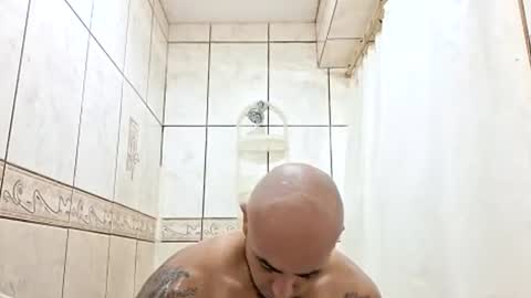 Snapshot of ddymac15 chatting on July 8, 2026, 1:32 am ddymac15 online show from July 8, 2026, 1:32 am