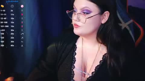 Luna online show from July 25, 2026, 11:57 pm
