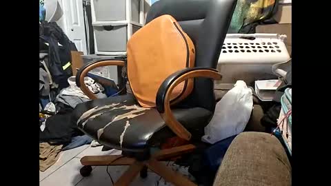 Snapshot of deadbirdink8o8 chatting on December 20, 2025, 8:32 am deadbirdink8o8 online show from December 20, 2025, 8:32 am