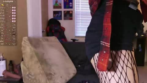 Rat online show from December 17, 2025, 5:41 pm