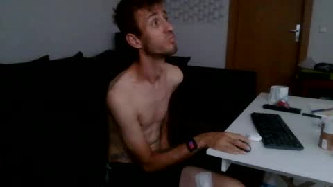 robert online show from June 29, 2026, 7:03 pm