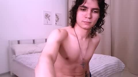 dean_raven online show from December 16, 2025, 3:33 am