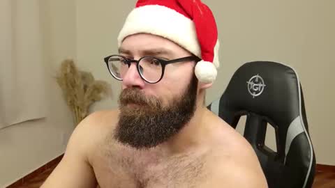 Snapshot of deanlek chatting on December 18, 2025, 9:32 pm Dean online show from December 18, 2025, 9:32 pm