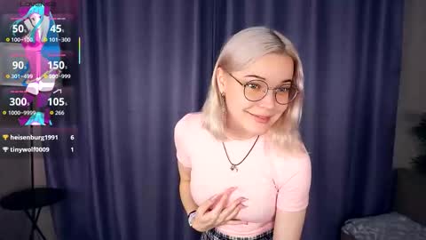 Charlie 18yo online show from November 22, 2025, 5:17 am