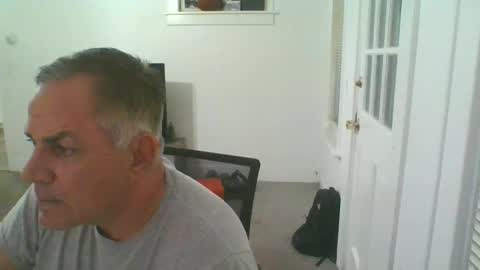 Snapshot of deano2nyc chatting on December 29, 2024, 7:17 am Deano DILF online show from December 29, 2024, 7:17 am