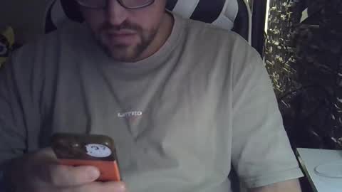 Snapshot of deanodick18x6 chatting on January 9, 2026, 6:05 am dexxxn. online show from January 9, 2026, 6:05 am