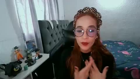 Snapshot of dear_juliet chatting on November 4, 2025, 9:36 pm Juliet online show from November 4, 2025, 9:36 pm