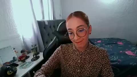 Juliet online show from December 22, 2025, 7:33 pm