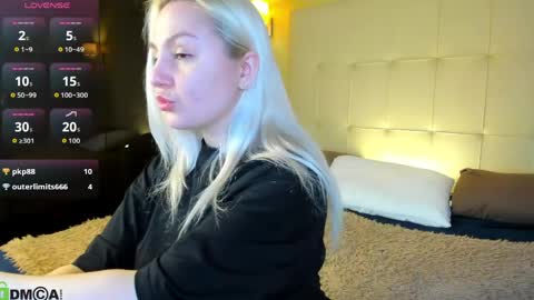 Debbie Mon Tue Fri Sun Sat GMT 3 1000am - 0400pm  online show from April 7, 2026, 5:35 pm