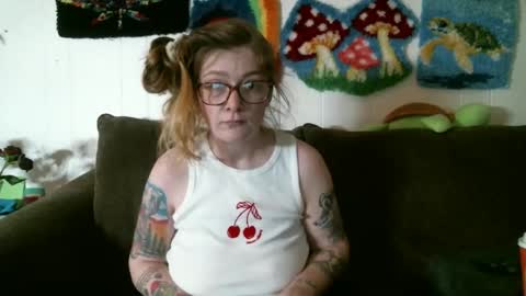 DEBBIE online show from April 3, 2026, 6:17 pm