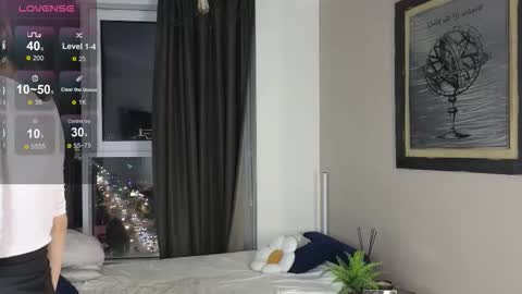 Eva online show from October 14, 2025, 5:14 pm