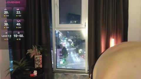 Eva online show from October 30, 2025, 5:02 pm