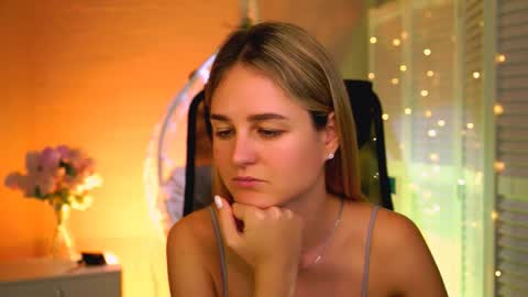 Debora online show from April 27, 2026, 3:26 am