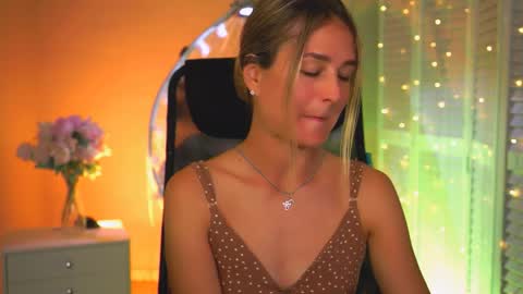 Debora online show from May 16, 2026, 10:36 am