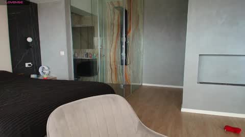 Snapshot of debralee chatting on November 14, 2025, 11:09 am Monique online show from November 14, 2025, 11:09 am