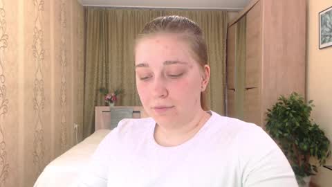 Snapshot of debramust chatting on December 11, 2024, 2:22 pm debramust online show from December 11, 2024, 2:22 pm