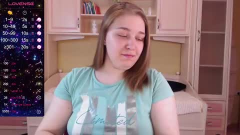 Snapshot of debramust chatting on February 18, 2025, 7:19 pm debramust online show from February 18, 2025, 7:19 pm