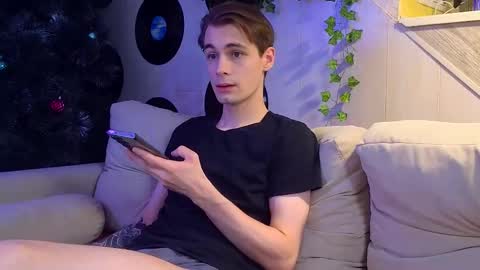 Samuel online show from December 21, 2025, 4:19 am