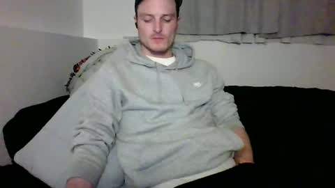 Dee4dayz online show from May 9, 2026, 3:45 am