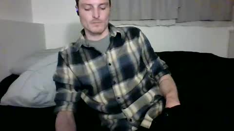Dee4dayz online show from May 15, 2026, 3:02 am