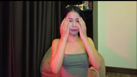 Snapshot of deedeedoll chatting on February 6, 2026, 1:32 am deedeedoll online show from February 6, 2026, 1:32 am