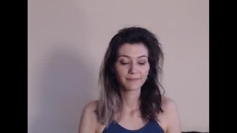 Deelightfull online show from March 12, 2025, 8:41 am