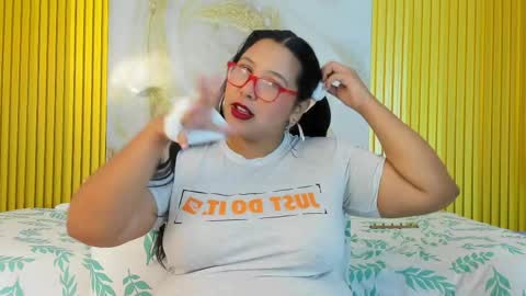Snapshot of deepandcurvy chatting on April 8, 2026, 2:06 pm deepandcurvy online show from April 8, 2026, 2:06 pm