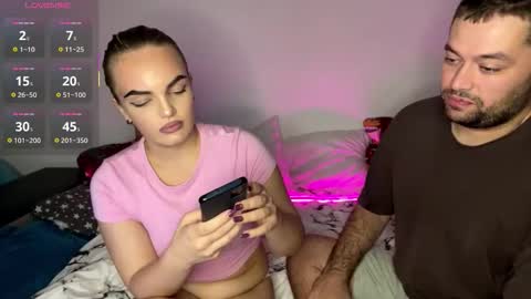 deeplookscouple online show from October 10, 2025, 2:05 pm