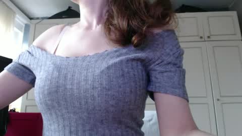 Snapshot of deessedivine chatting on February 28, 2025, 3:15 pm KamiDevi online show from February 28, 2025, 3:15 pm