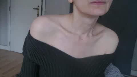 Snapshot of deessedivine chatting on October 15, 2025, 3:12 pm KamiDevi online show from October 15, 2025, 3:12 pm