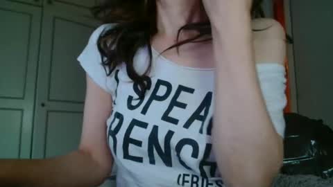 Snapshot of deessedivine chatting on December 20, 2025, 3:19 pm KamiDevi online show from December 20, 2025, 3:19 pm