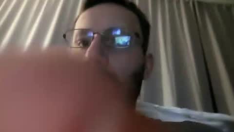 Snapshot of defaktor chatting on December 20, 2025, 9:33 pm Nemron online show from December 20, 2025, 9:33 pm