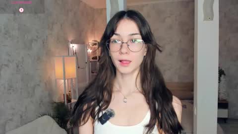 Amy online show from November 8, 2025, 7:23 pm