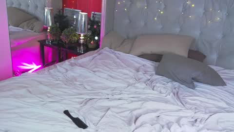 Snapshot of deficitt chatting on December 28, 2024, 12:24 pm deficitt online show from December 28, 2024, 12:24 pm