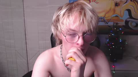 Snapshot of deficitt chatting on January 11, 2025, 9:25 pm deficitt online show from January 11, 2025, 9:25 pm