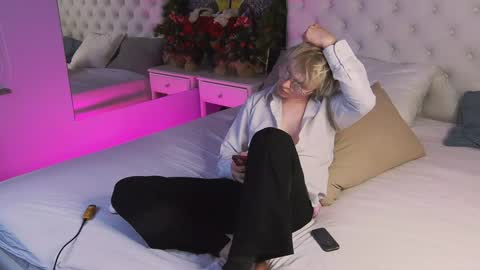 Snapshot of deficitt chatting on January 18, 2025, 12:24 am deficitt online show from January 18, 2025, 12:24 am