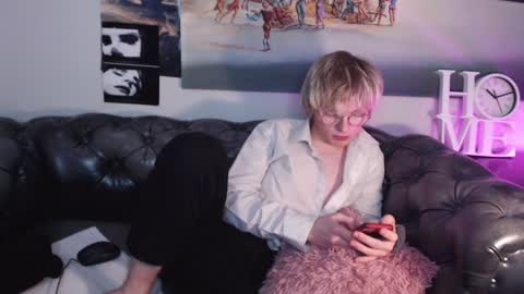 Snapshot of deficitt chatting on January 29, 2025, 12:33 am deficitt online show from January 29, 2025, 12:33 am