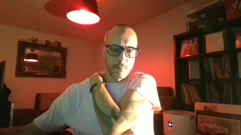 Snapshot of degrandis chatting on November 1, 2025, 6:32 pm Luka Magic online show from November 1, 2025, 6:32 pm