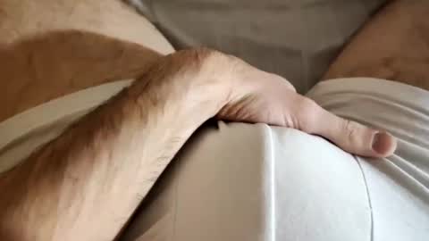 Snapshot of deilan83 chatting on December 31, 2024, 2:58 pm Deilan model no face Private open online show from December 31, 2024, 2:58 pm