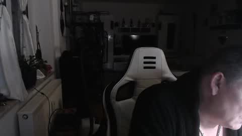 Snapshot of deinprinz2312 chatting on December 8, 2024, 4:57 am deinprinz2312 online show from December 8, 2024, 4:57 am