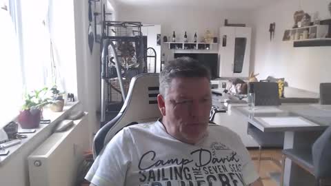 Snapshot of deinprinz2312 chatting on January 22, 2025, 12:06 pm deinprinz2312 online show from January 22, 2025, 12:06 pm